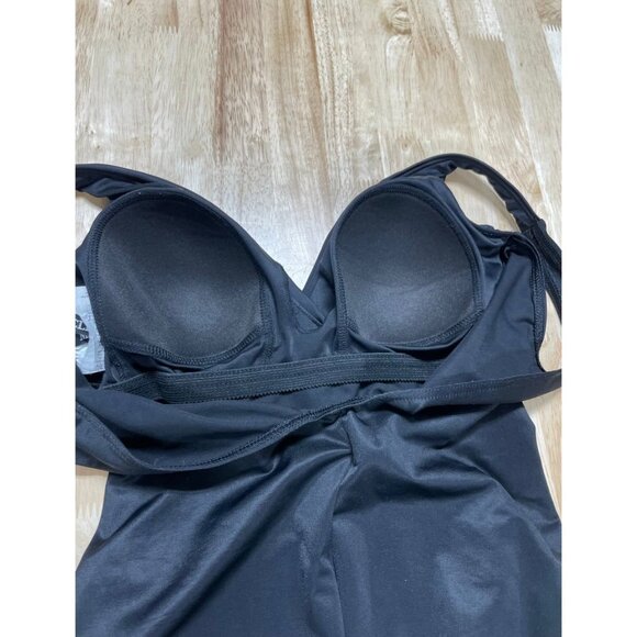 Miraclesuit - Women's Illusionist Crossover One Piece Swimsuit - Picture 5 of 12